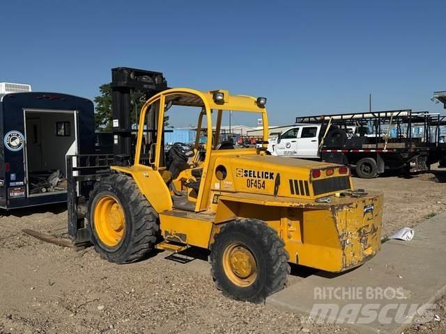 Sellick S 120 Geländestapler