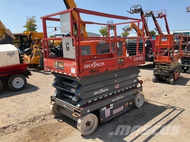 SkyJack 4632 Scheren-Arbeitsbühnen