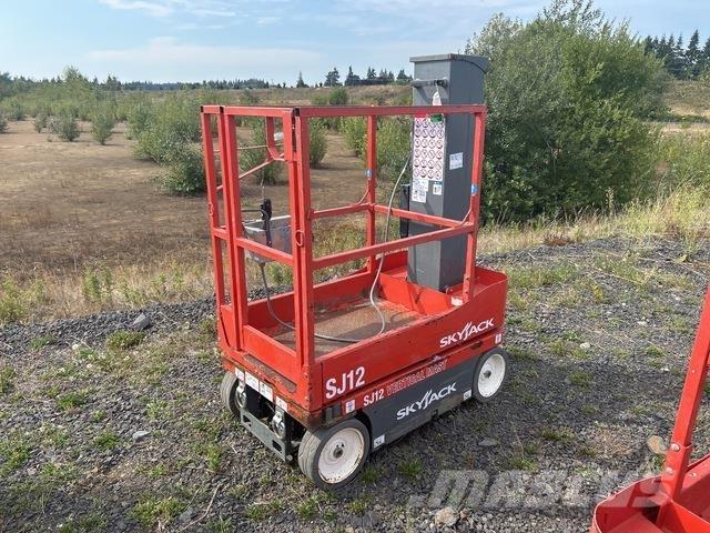 SkyJack SJ12 Personenaufzüge