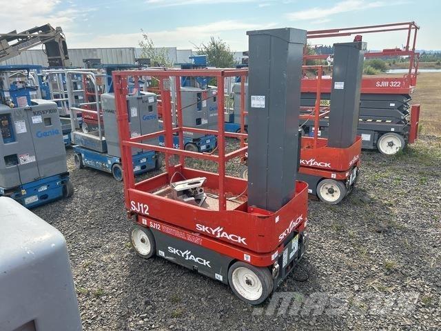 SkyJack SJ12 Personenaufzüge