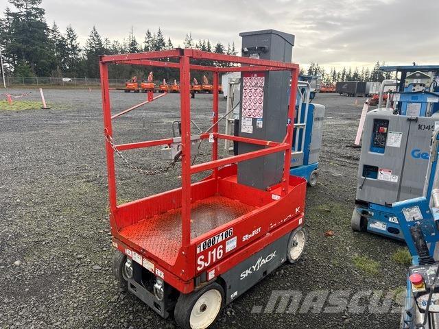 SkyJack SJ16 Personenaufzüge