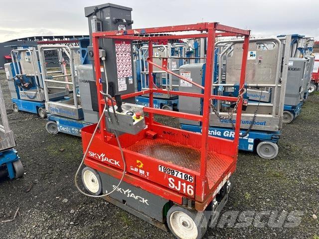 SkyJack SJ16 Personenaufzüge