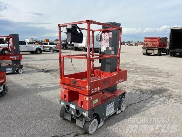 SkyJack SJ20E Personenaufzüge