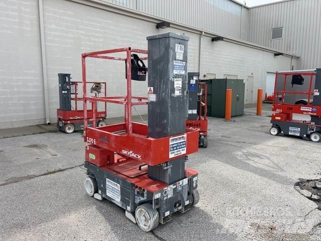 SkyJack SJ20E Personenaufzüge