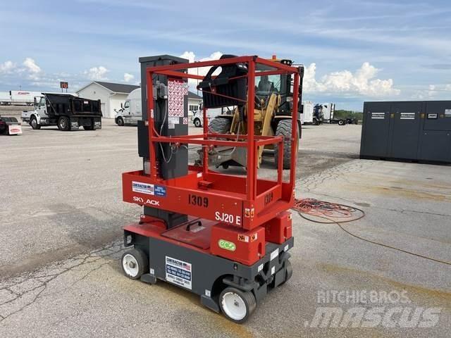 SkyJack SJ20E Personenaufzüge