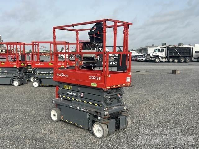 SkyJack SJ3219 Scheren-Arbeitsbühnen