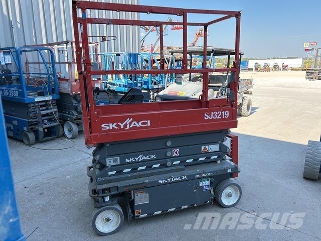 SkyJack SJ3219 Scheren-Arbeitsbühnen