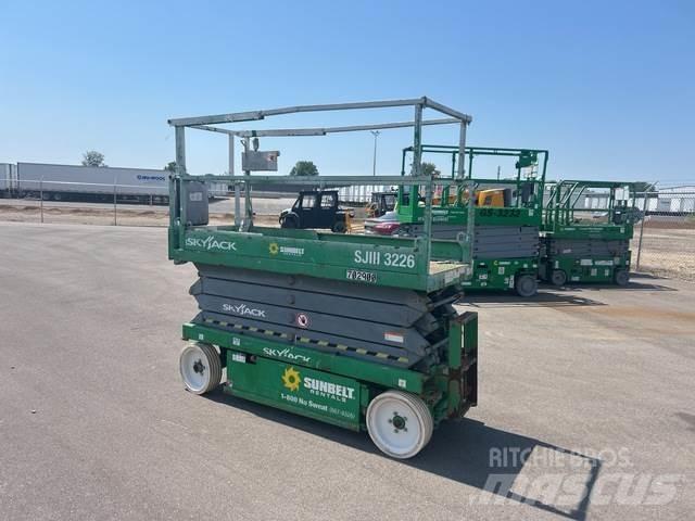 SkyJack SJ3226 Scheren-Arbeitsbühnen