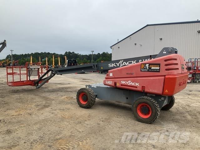 SkyJack SJ45T Teleskopbühnen