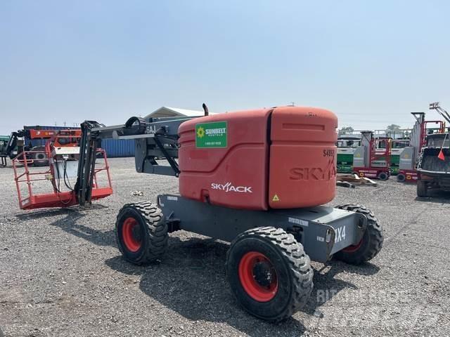 SkyJack SJ46AJ Gelenkteleskoparbeitsbühnen