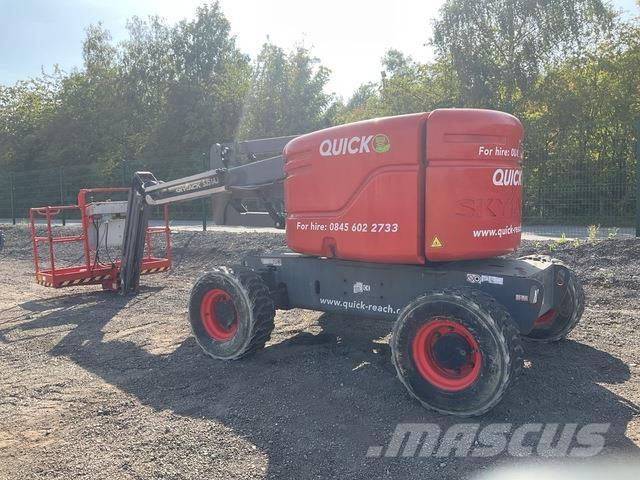 SkyJack SJ51AJ Gelenkteleskoparbeitsbühnen