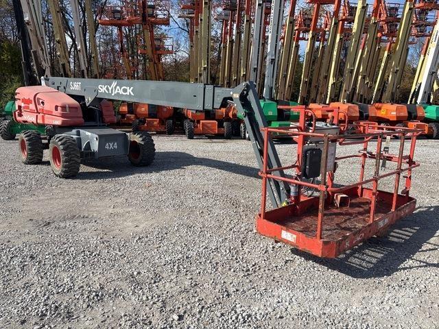 SkyJack SJ66T Teleskopbühnen