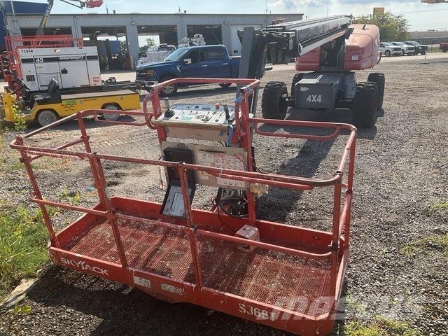 SkyJack SJ66T Teleskopbühnen