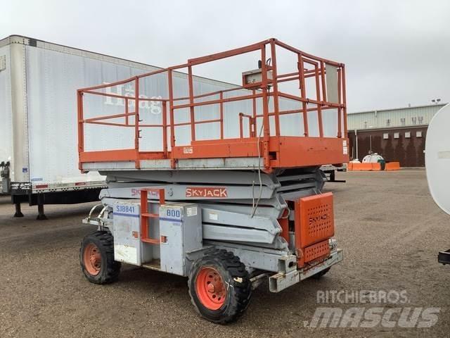 SkyJack SJ8841 Scheren-Arbeitsbühnen