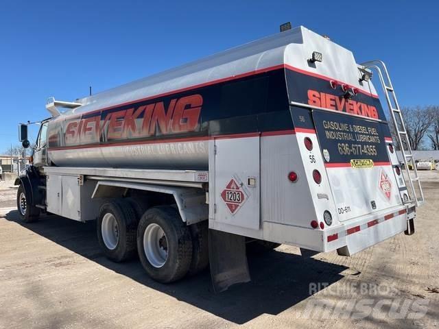 Sterling L9500 Tankwagen