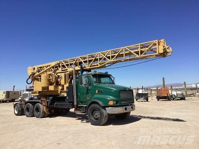 Sterling L9500 Fahrzeug mit mobiler Bohranlage