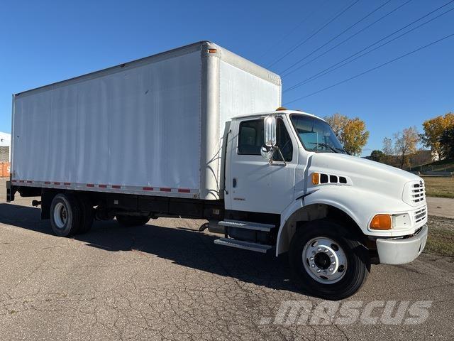 Sterling M7500 Kofferaufbau