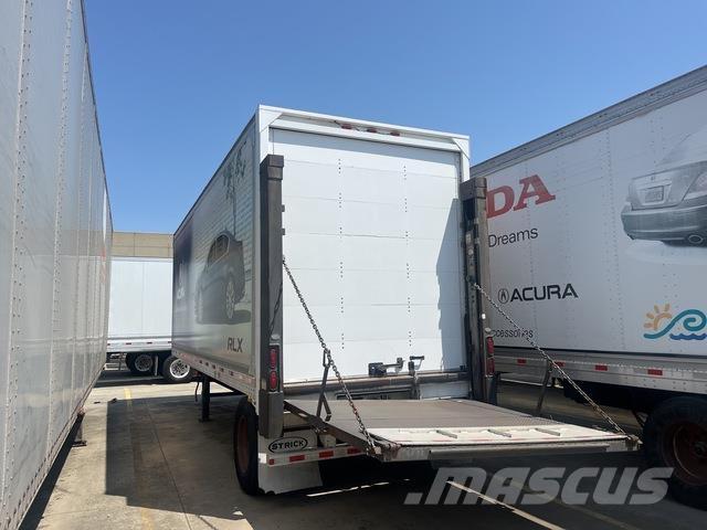 Strick  Anhänger-Kastenaufbau