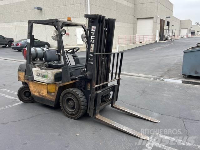 TCM FG25N3 Sonstige Baumaschinen