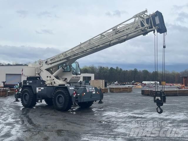 Terex RT230-2 Ruwterrein kranen