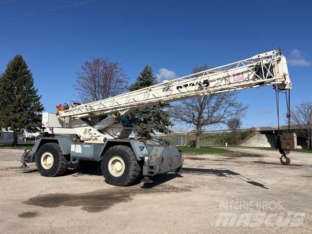 Terex RT335 Ruwterrein kranen