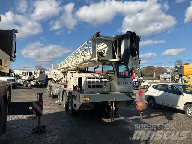Terex T560-1 Raupenkrane