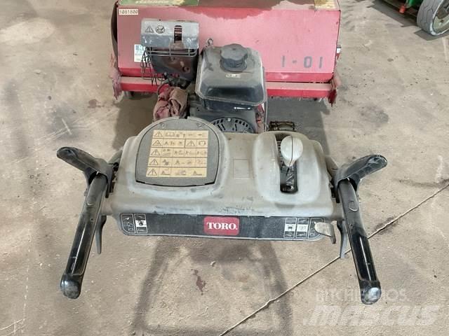 Toro 23740 Innenraumkehrmaschinen