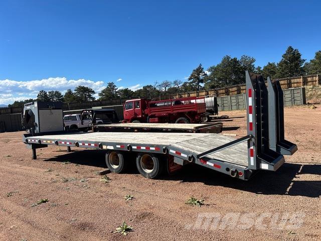 TOWMASTER T-30 Maschinetransporter