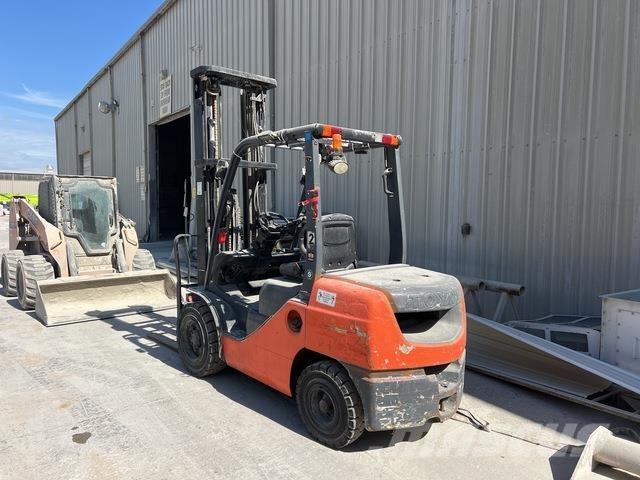 Toyota 8FDU32 Heftrucks overige