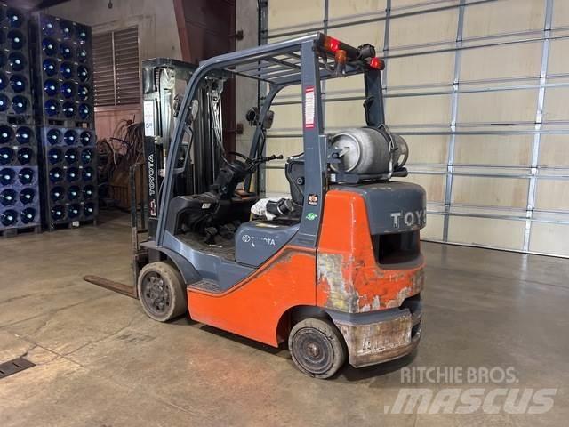 Toyota 8FGCU25 Sonstige Baumaschinen