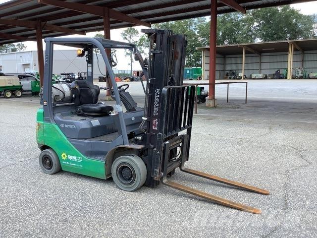 Toyota 8FGU15 Sonstige Baumaschinen