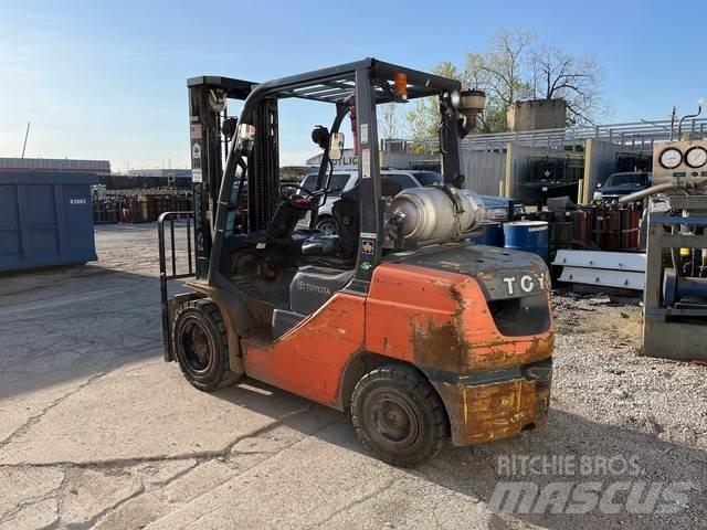 Toyota 8FGU32 Sonstige Baumaschinen