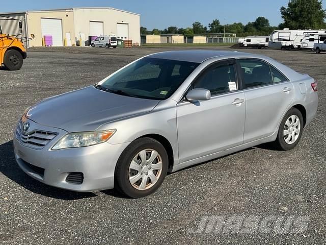Toyota Camry PKWs