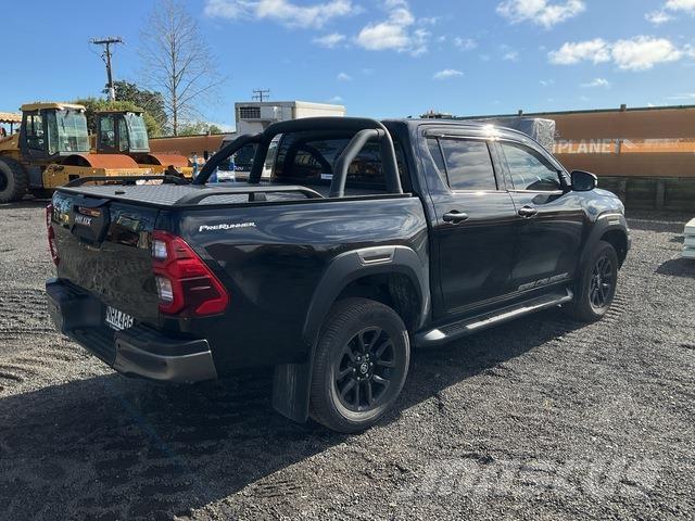 Toyota HiLux Pickup/Pritschenwagen
