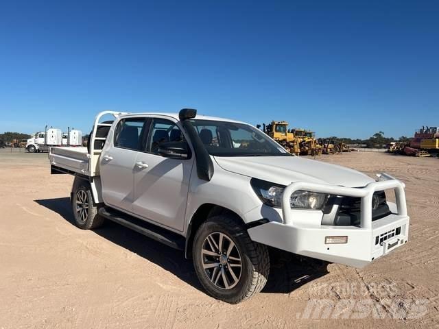 Toyota Hilux Pickup/Pritschenwagen