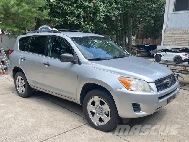 Toyota RAV4 PKWs