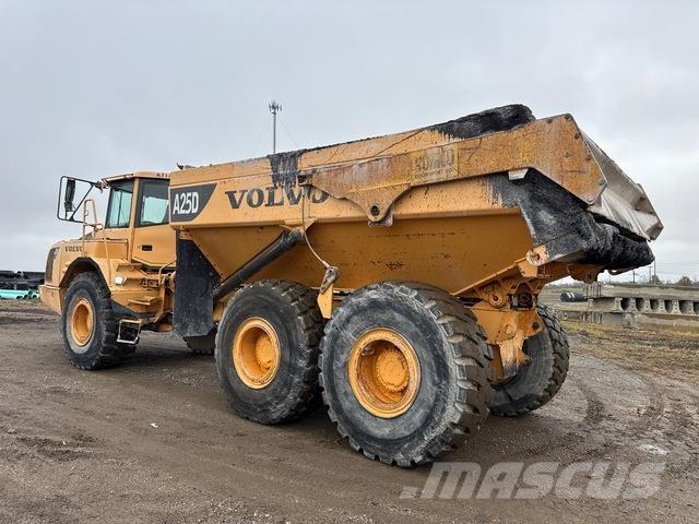 Volvo A25D Dumper - Knickgelenk