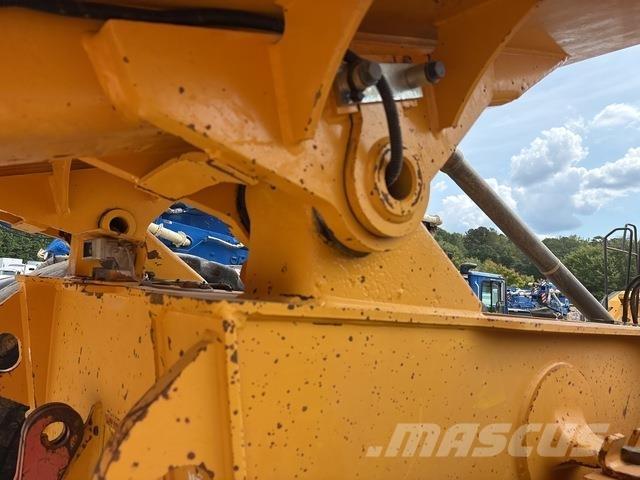 Volvo A40E Dumper - Knickgelenk