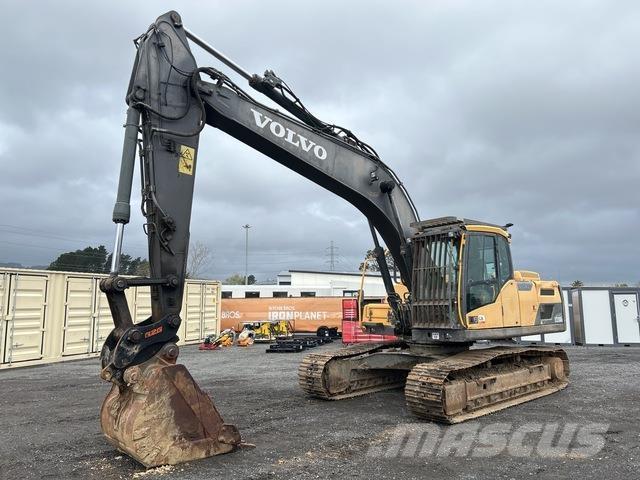 Volvo EC220DL Raupenbagger