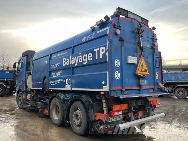 Volvo FH460 Kehrmaschine
