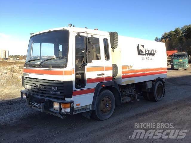 Volvo FL611 Kehrmaschine