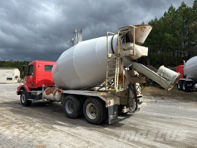 Volvo VHD64B Andere Fahrzeuge