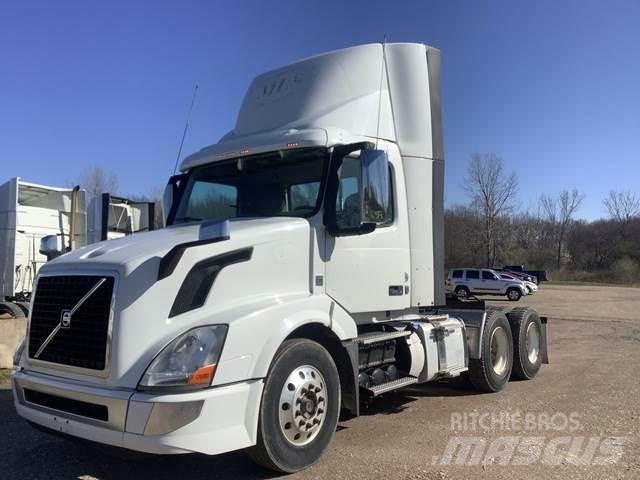 Volvo VNL Sattelzugmaschinen