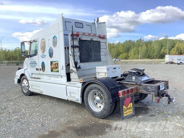 Volvo VNL Sattelzugmaschinen