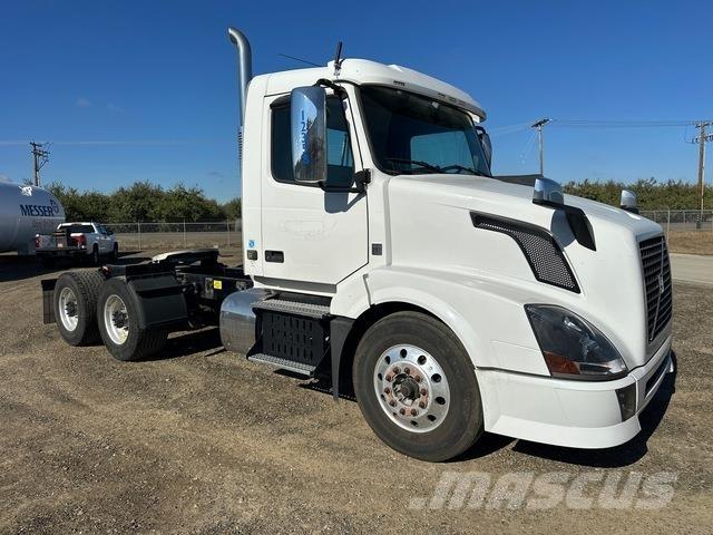 Volvo VNL Sattelzugmaschinen