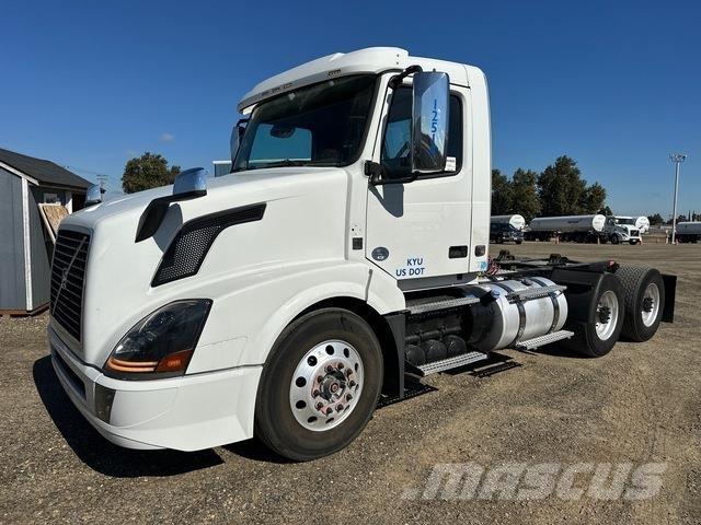 Volvo VNL Sattelzugmaschinen