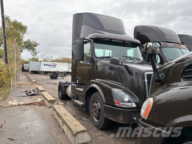Volvo VNL Sattelzugmaschinen