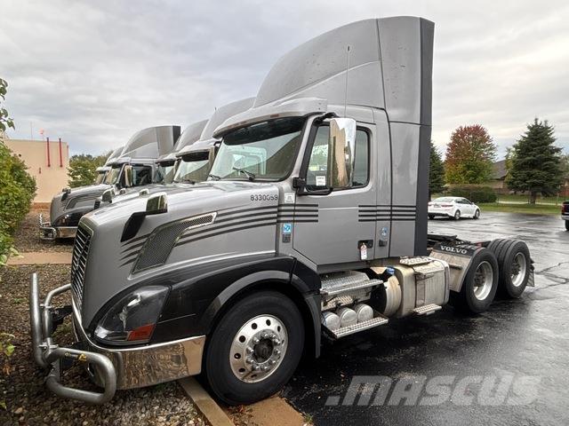 Volvo VNL Sattelzugmaschinen
