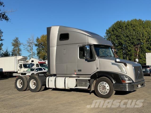 Volvo VNL Sattelzugmaschinen