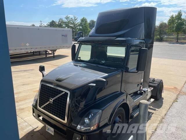 Volvo VNL Sattelzugmaschinen